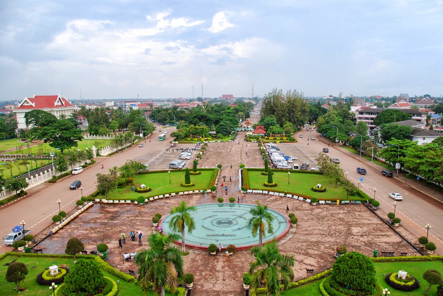 Laos - Vientiane - Widok z Patuxai